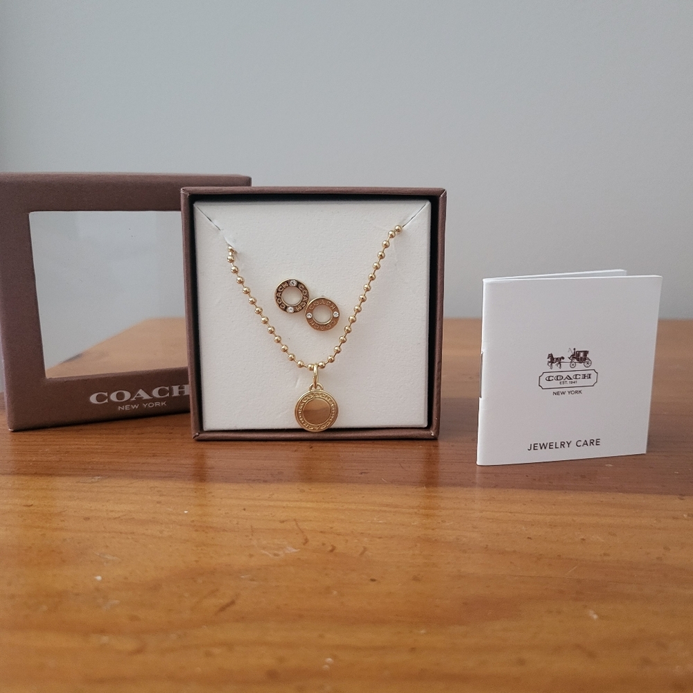 Coach Necklace And Earrimgs Set